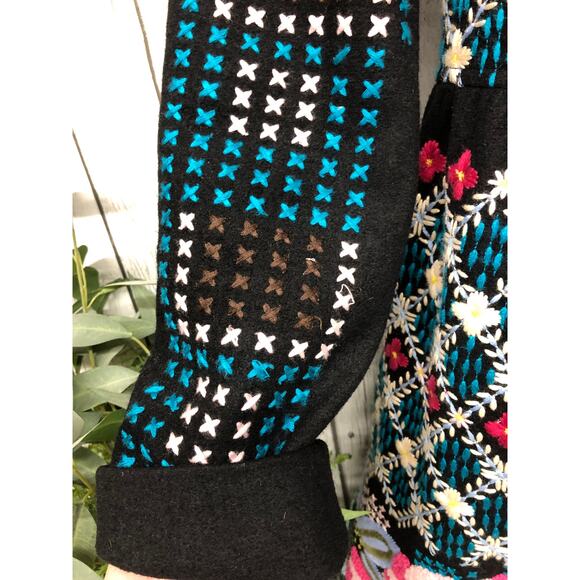 Hazel Heavy Embroidered Wool Coat Ladies Size Large - Picture 5 of 8